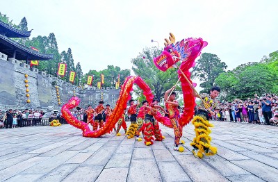在时光的长河里,让非遗绽放新彩